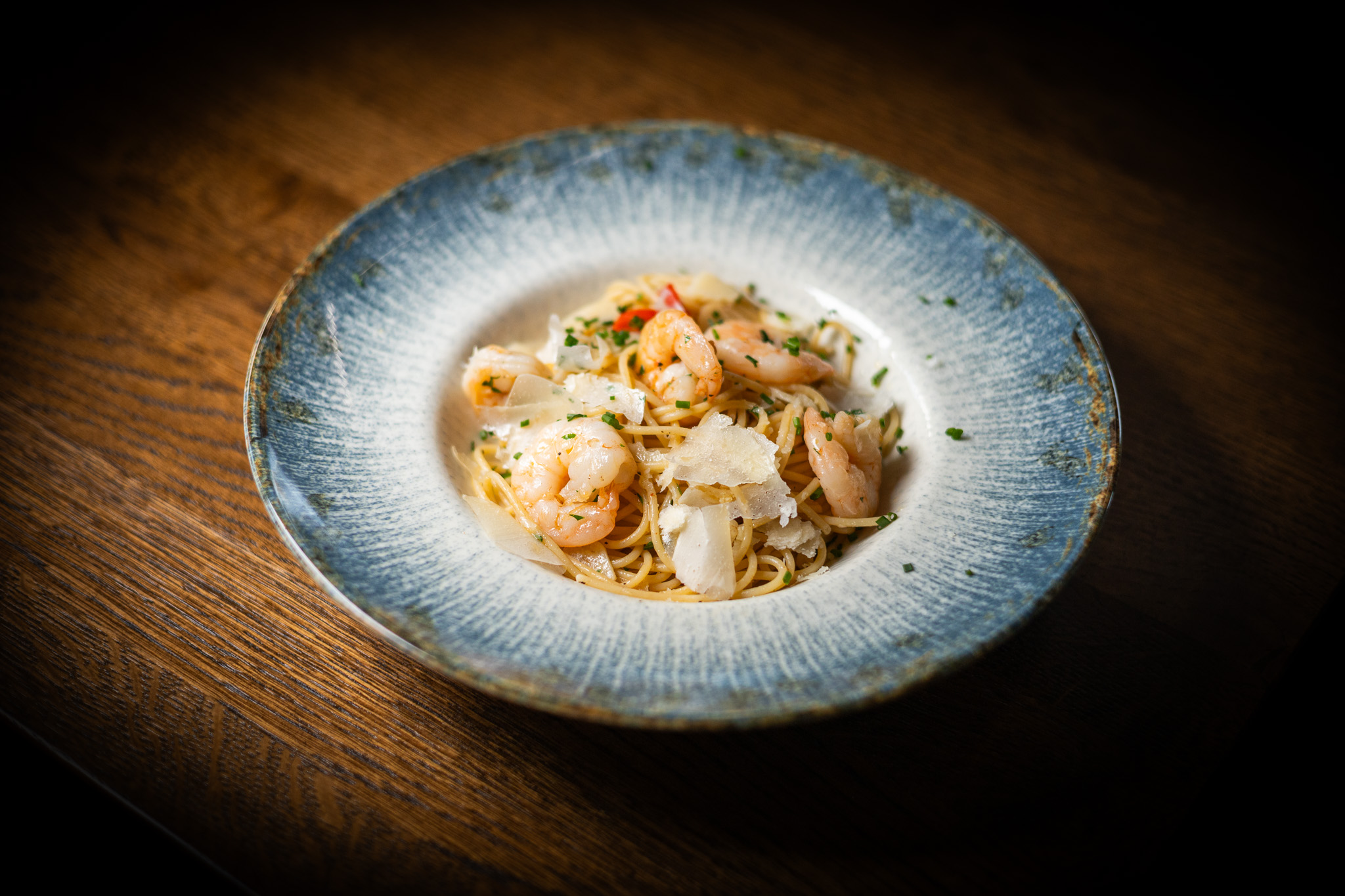 Spaghetti aglio olio s krevetami