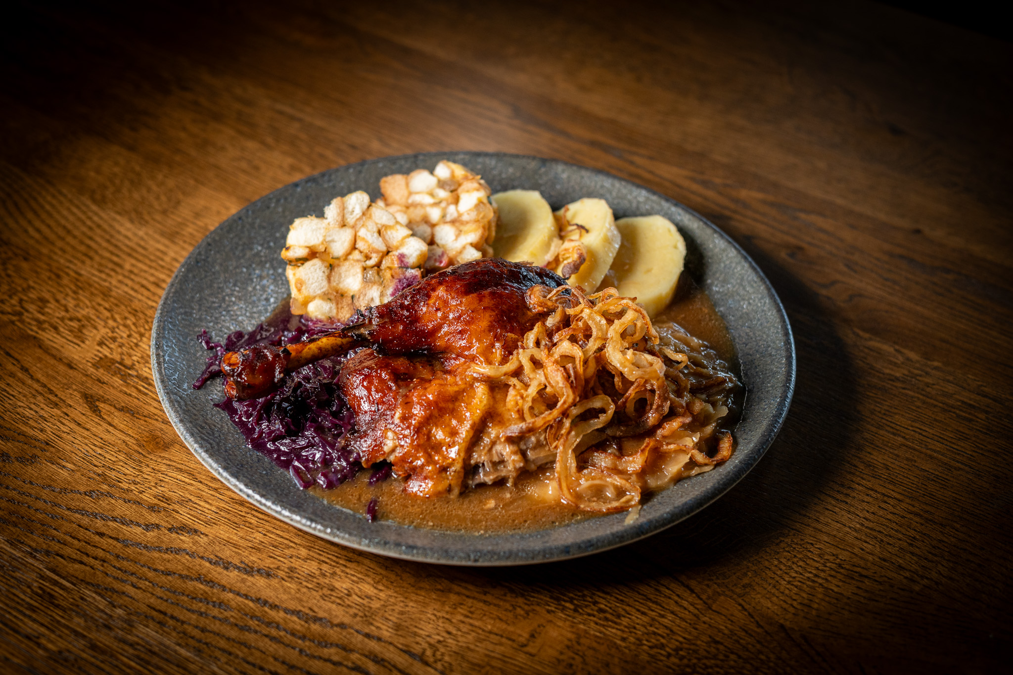 Čtvrtka pečené husy