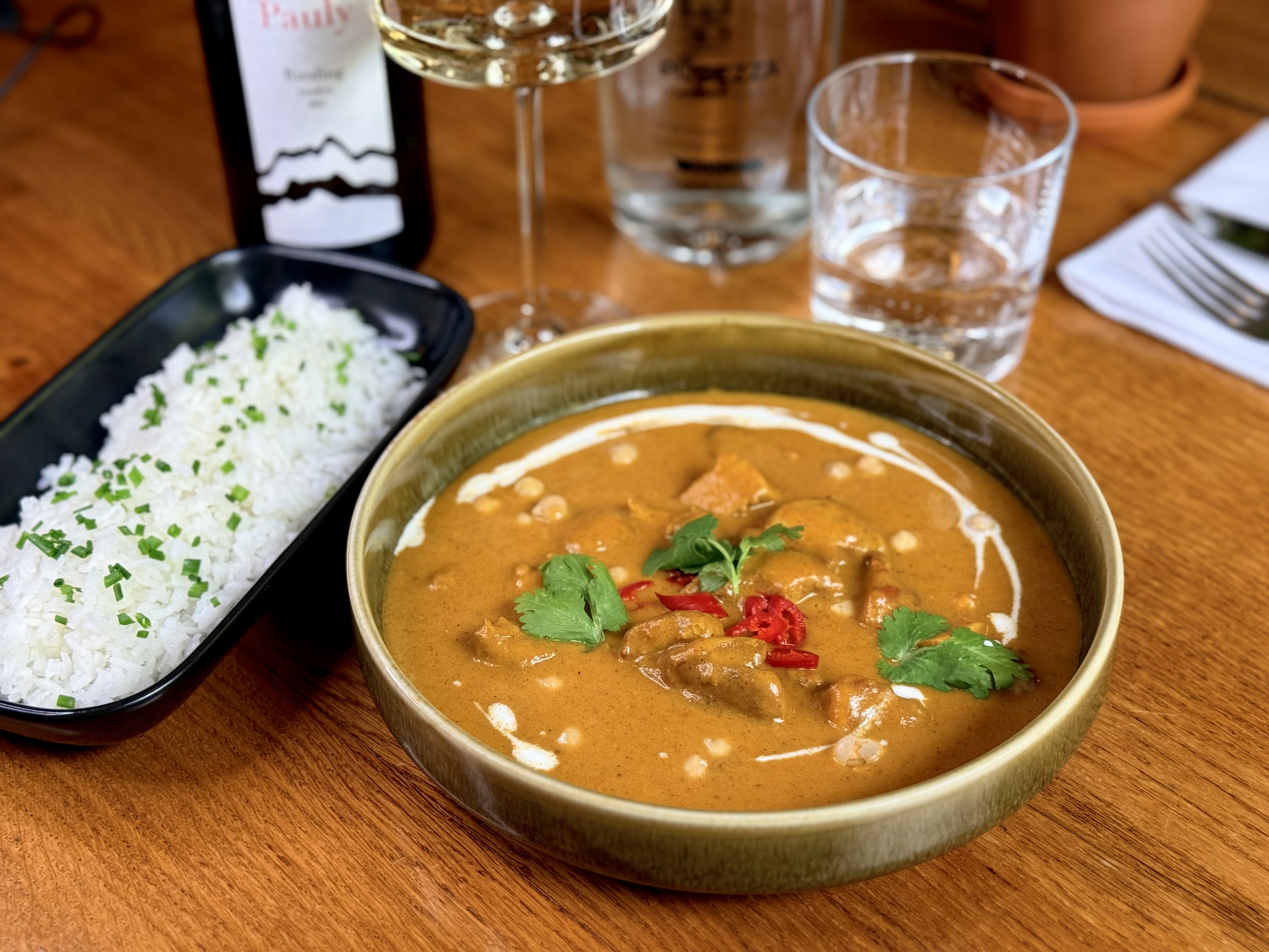 Kuřecí tikka masala s cizrnou