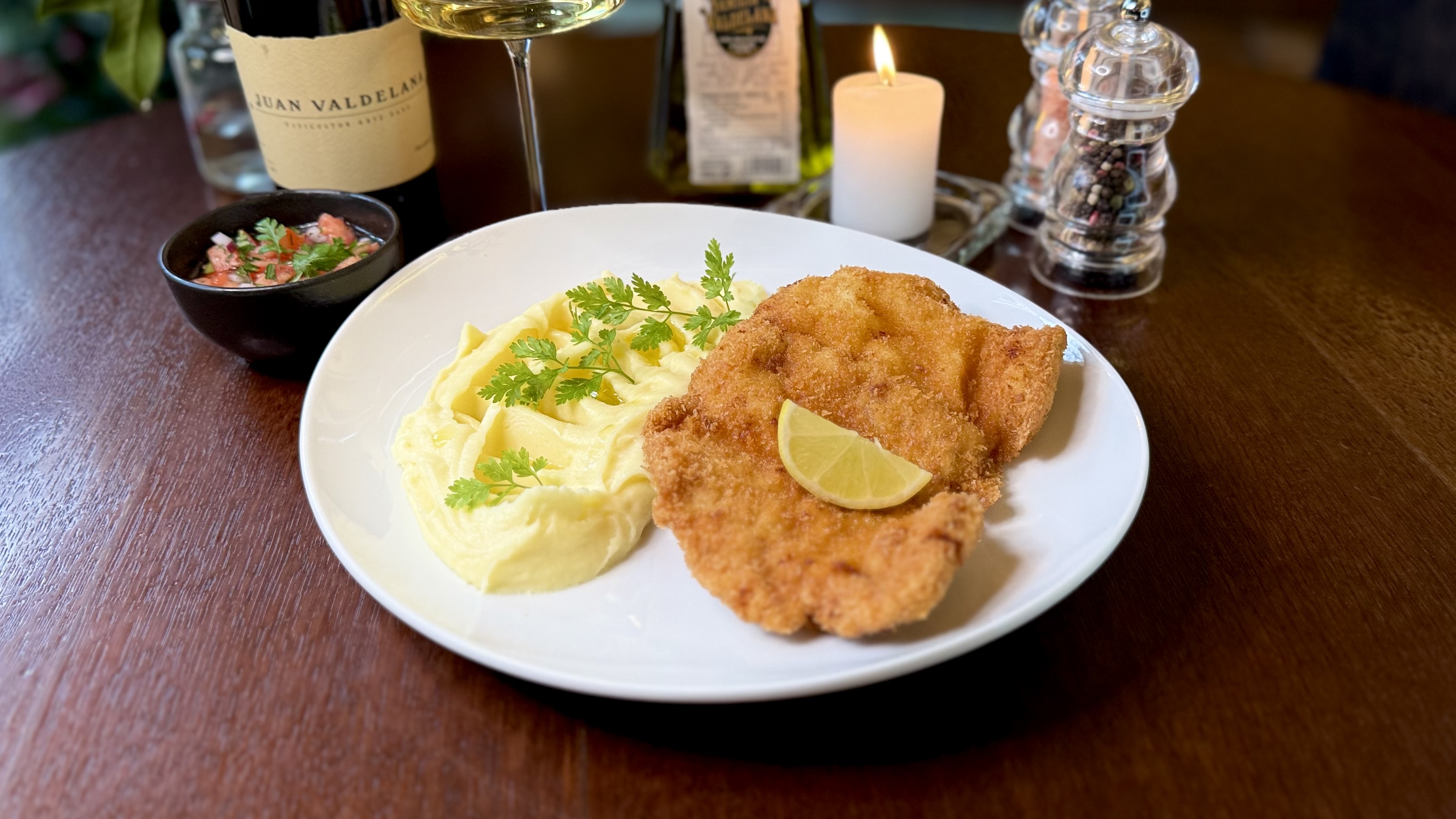 Vepřový řízek naložený v pepři s přepuštěným máslem