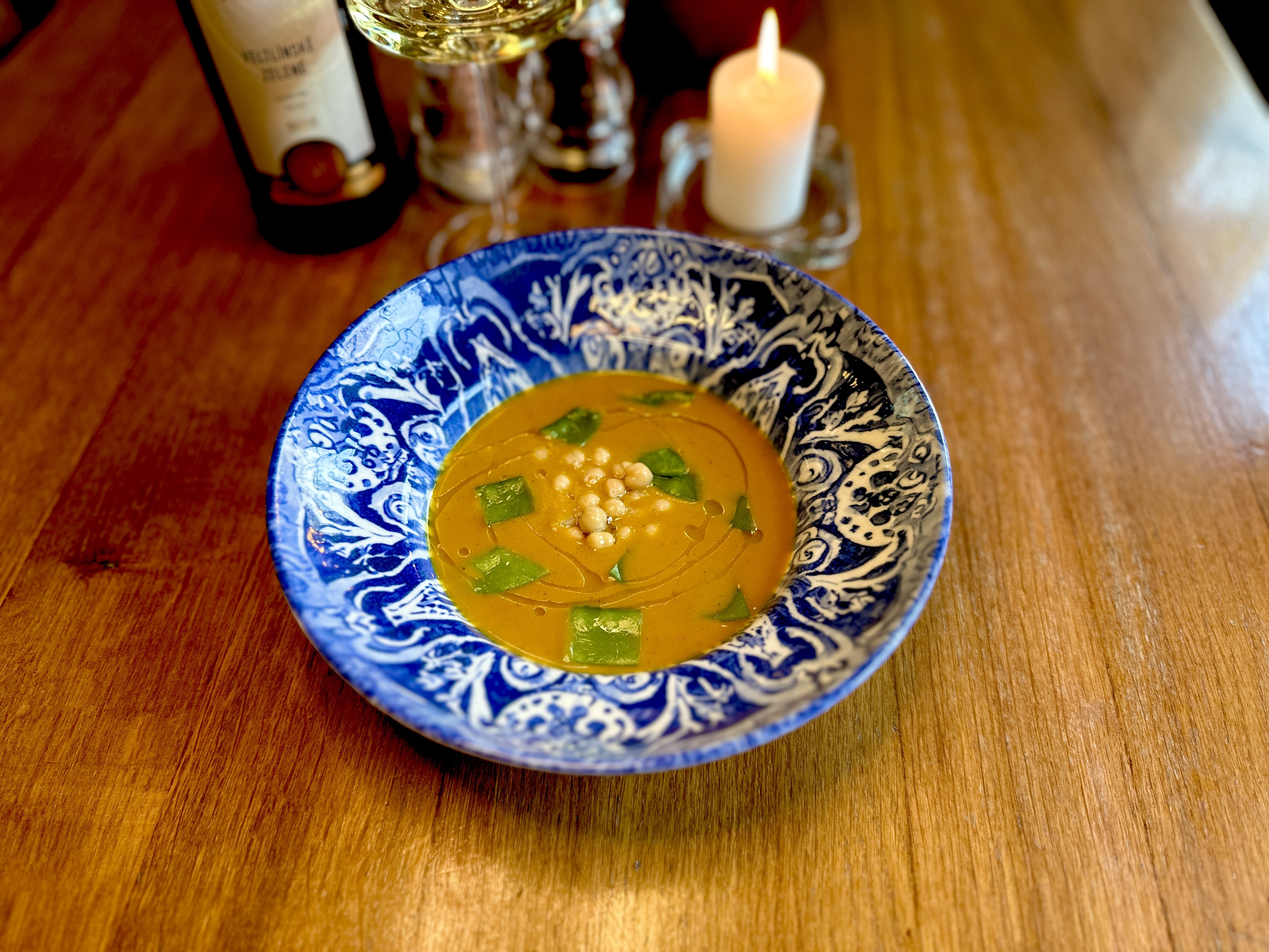 Pikantní kari polévka