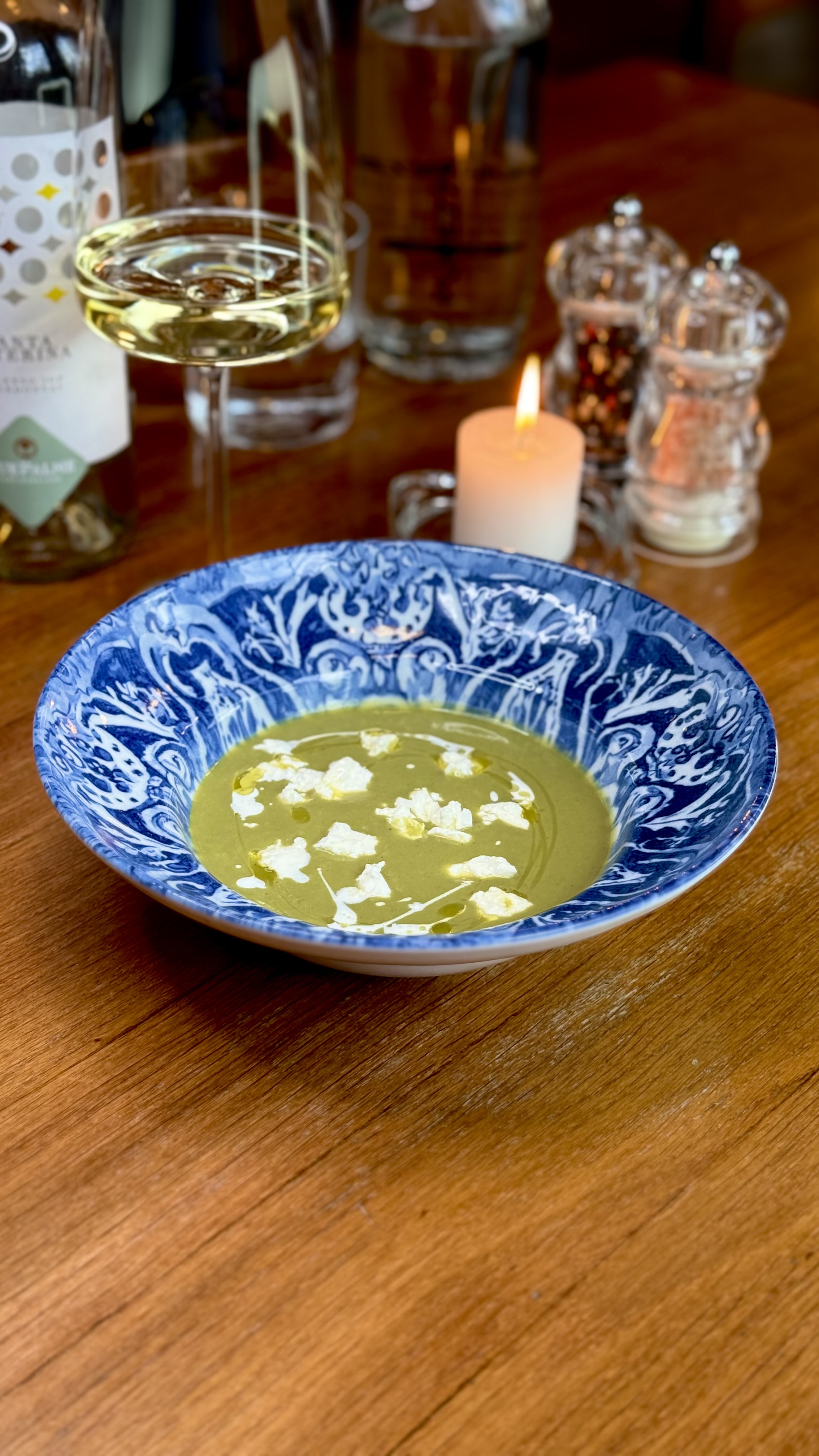 Brokolicový krém s balkánským sýrem a smetanou