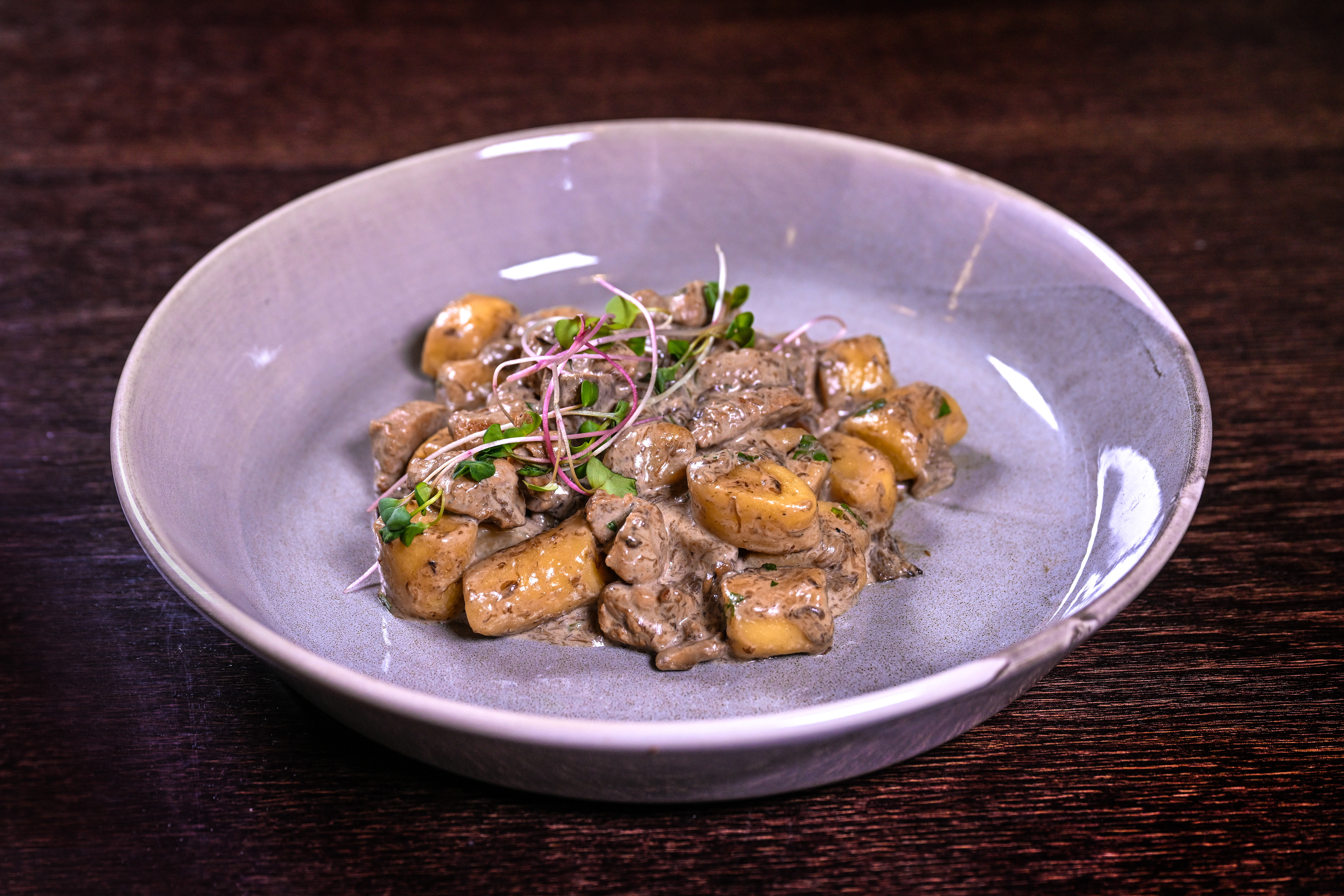 GNOCCHI CON MAIALE E FUNGHI