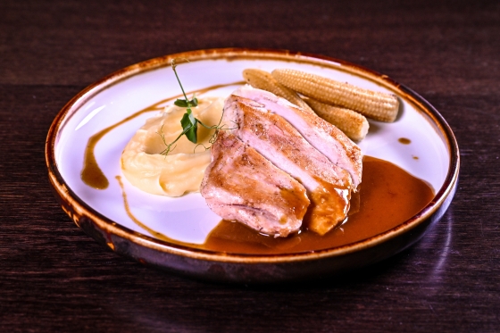 PETTO DI POLLO, PURÉ DI PATATE, GRANOTURCO ALLA GRIGLIA