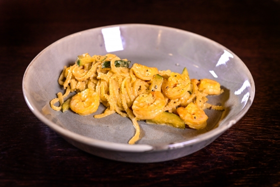 LINGUINE CON GAMBERETTI, ZUCCHINE E ZAFFERANO