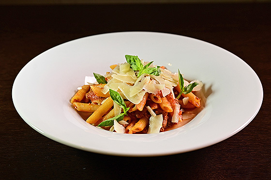 Penne alla bolgnese