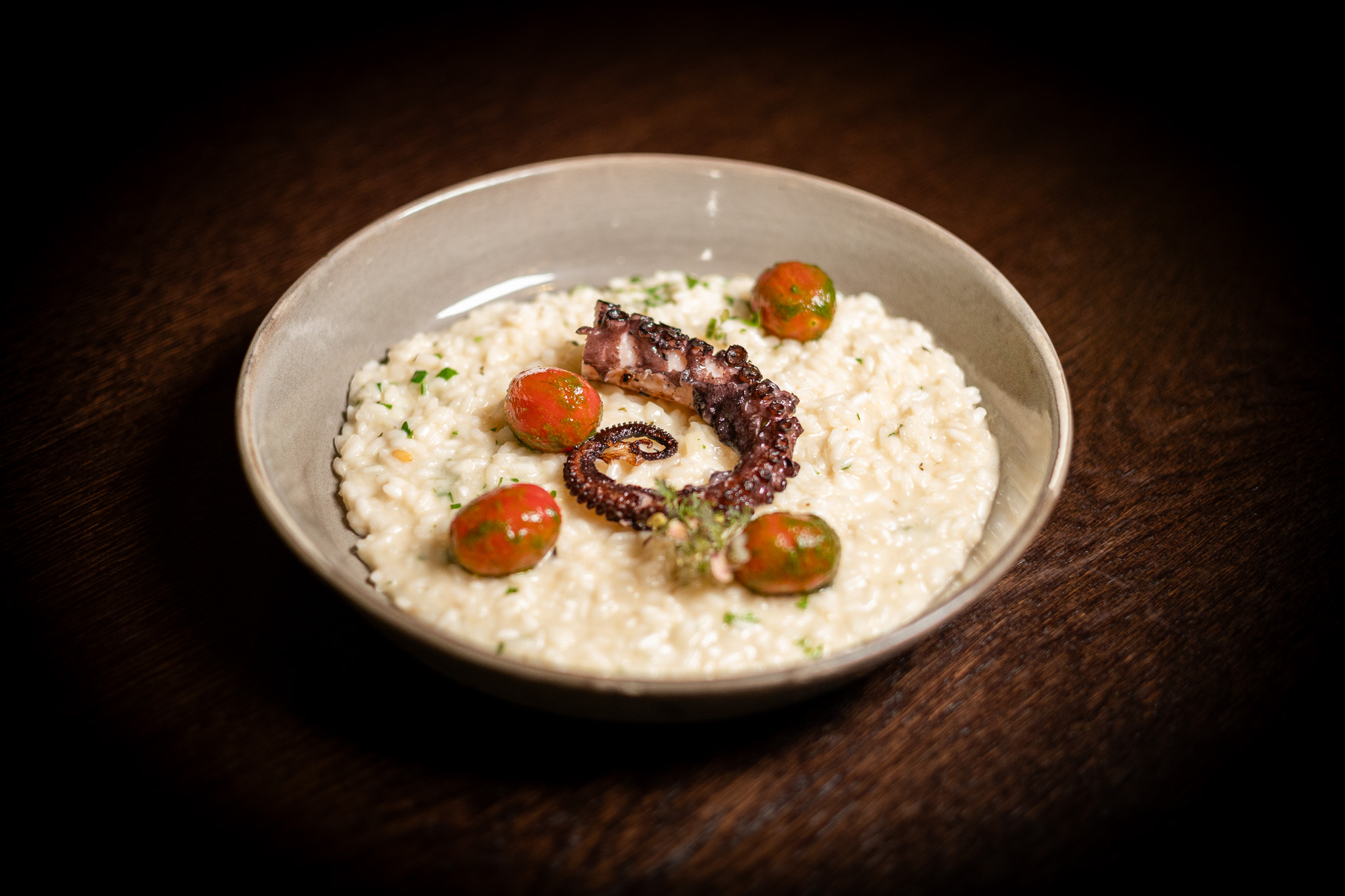 Risotto bianco, polpo alla griglia, pomodori marinati