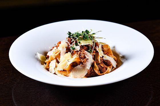FETTUCCINE CON RAGÚ ALLA BOLOGNESE